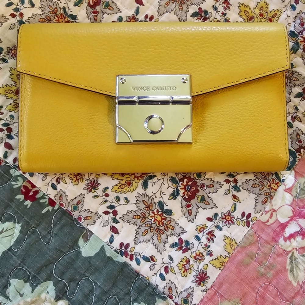 Vince Camuto Wallet